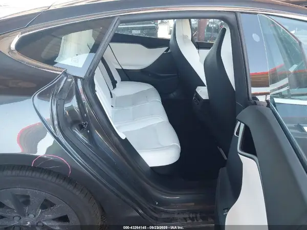 5YJSA1E23JF276455 2018 TESLA MODEL S - Image 8