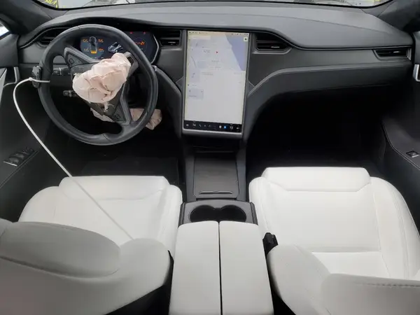 5YJSA1E23JF277962 2018 TESLA MODEL S - Image 8
