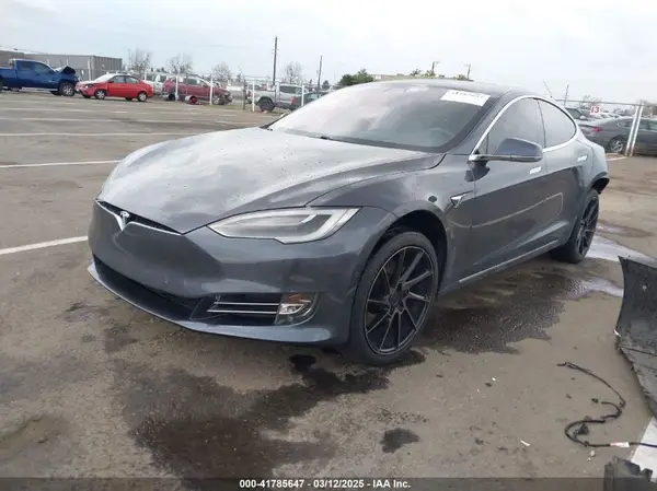 5YJSA1E23JF291974 2018 TESLA MODEL S - Image 2