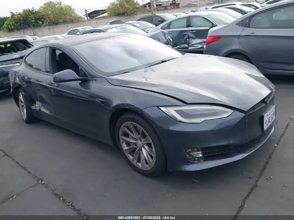 5YJSA1E23JF293448 2018 TESLA MODEL S - Image 1