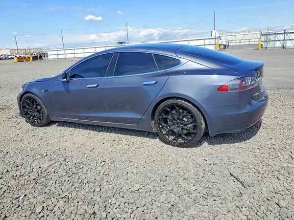5YJSA1E23JF294485 2018 TESLA MODEL S - Image 2