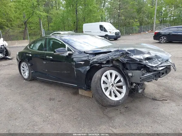 5YJSA1E23JF295149 2018 TESLA MODEL S - Image 1