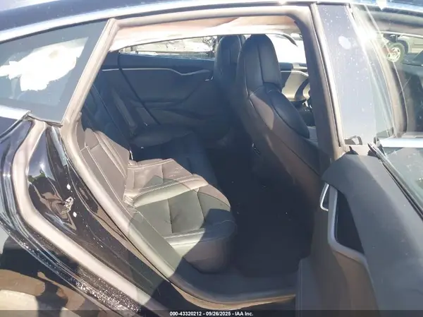 5YJSA1E23KF302229 2019 TESLA MODEL S - Image 8