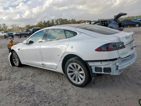 5YJSA1E23KF306104 2019 TESLA MODEL S - Image 2