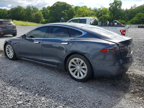 5YJSA1E23KF333674 2019 TESLA MODEL S - Image 2