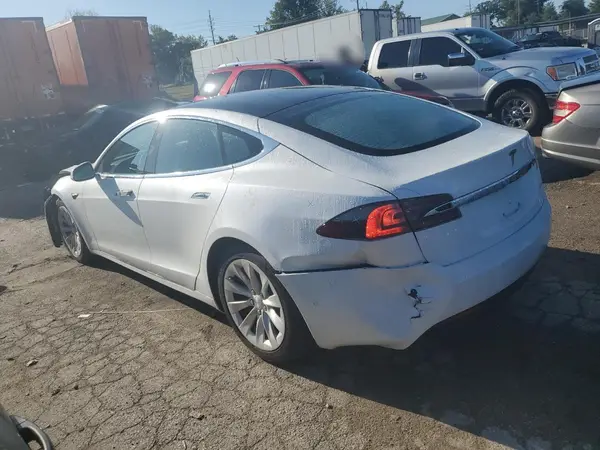 5YJSA1E23LF349360 2020 TESLA MODEL S - Image 2