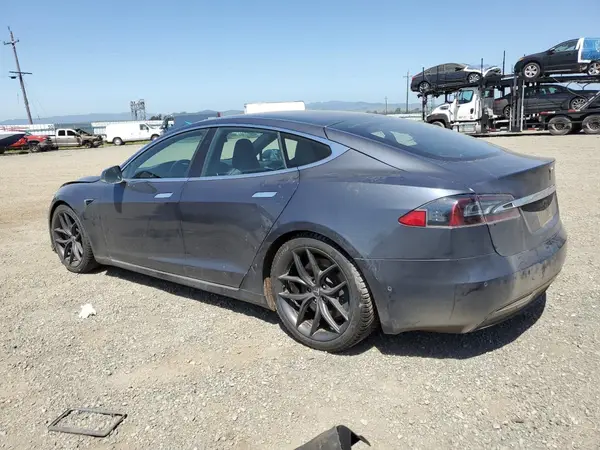 5YJSA1E23LF350976 2020 TESLA MODEL S - Image 2