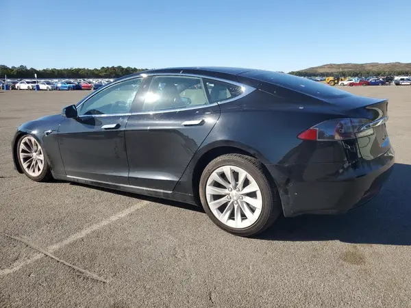 5YJSA1E23LF359614 2020 TESLA MODEL S - Image 2