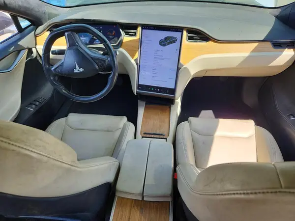 5YJSA1E23LF413896 2020 TESLA MODEL S - Image 8