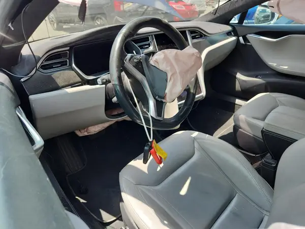 5YJSA1E24GF122846 2016 TESLA MODEL S - Image 8