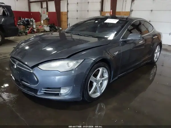 5YJSA1E24GF128405 2016 TESLA MODEL S - Image 2