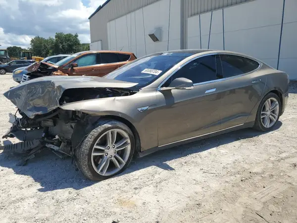 5YJSA1E24GF131563 2016 TESLA MODEL S