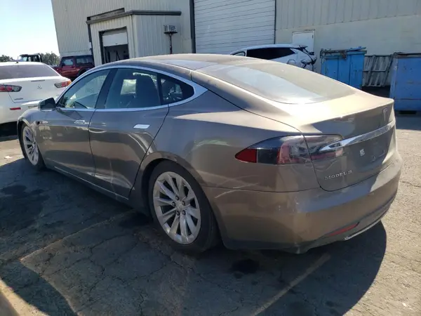 5YJSA1E24GF133507 2016 TESLA MODEL S - Image 2