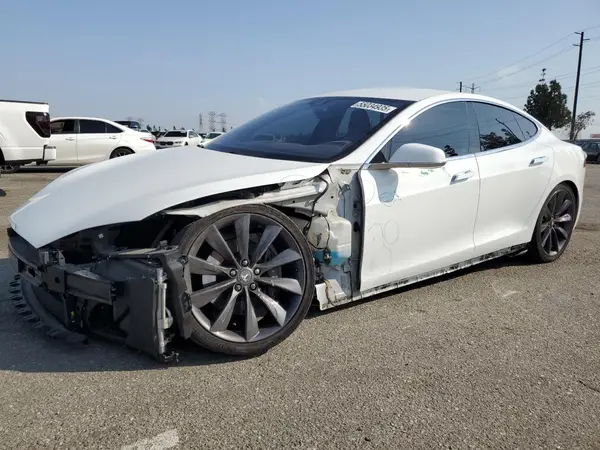 5YJSA1E24GF139047 2016 TESLA MODEL S - Image 1