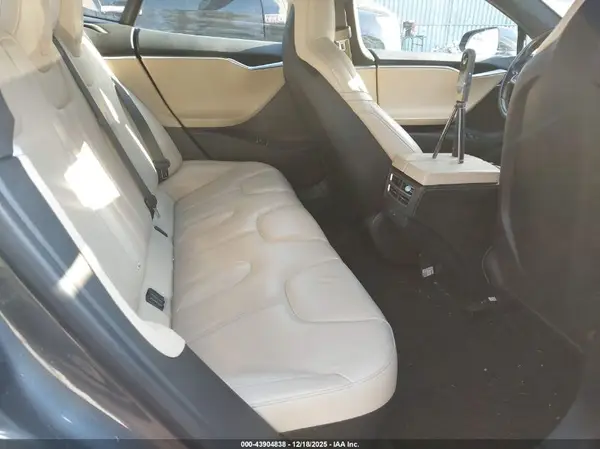 5YJSA1E24GF174235 2016 TESLA MODEL S - Image 8