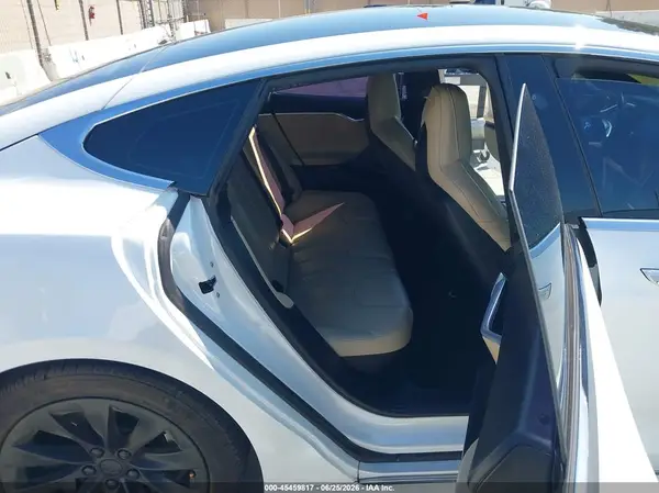 5YJSA1E24GF175675 2016 TESLA MODEL S - Image 8