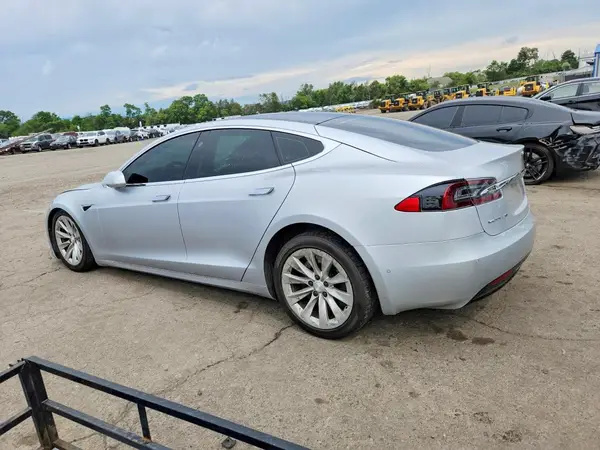 5YJSA1E24HF193403 2017 TESLA MODEL S - Image 2