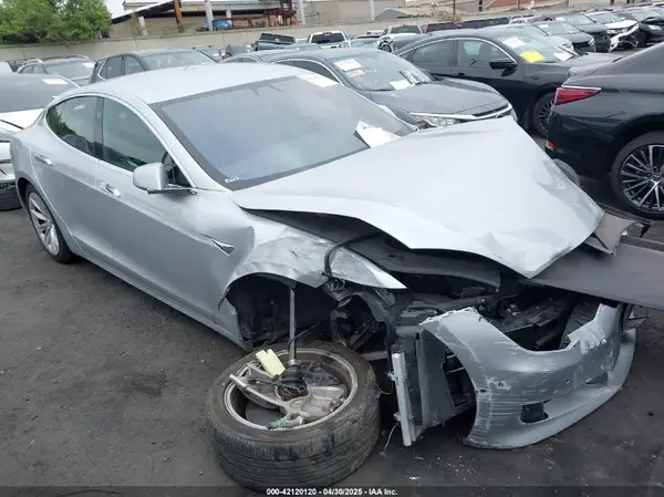 5YJSA1E24HF193563 2017 TESLA MODEL S - Image 1