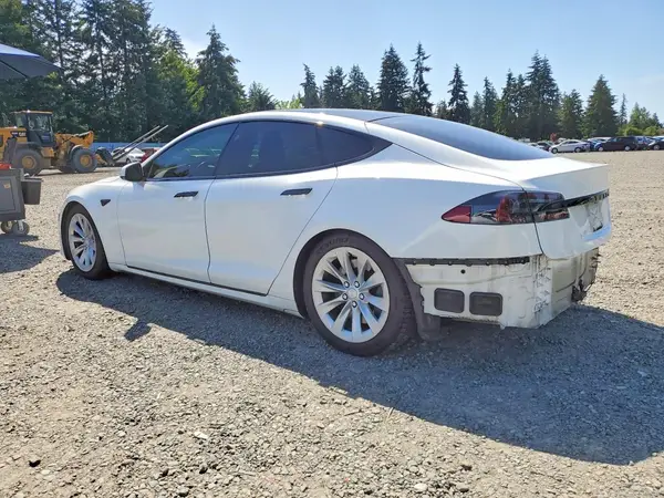 5YJSA1E24HF229722 2017 TESLA MODEL S - Image 2