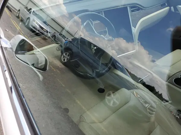 5YJSA1E24HF230661 2017 TESLA MODEL S - Image 8