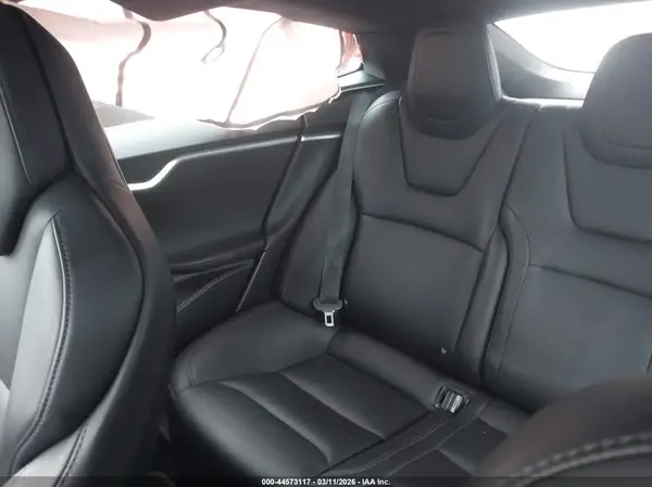 5YJSA1E24JF245117 2018 TESLA MODEL S - Image 8