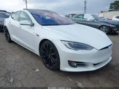 5YJSA1E24JF257042 2018 TESLA MODEL S