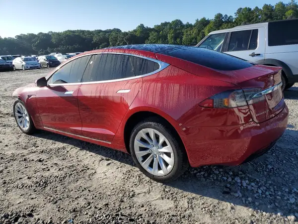 5YJSA1E24JF258515 2018 TESLA MODEL S - Image 2