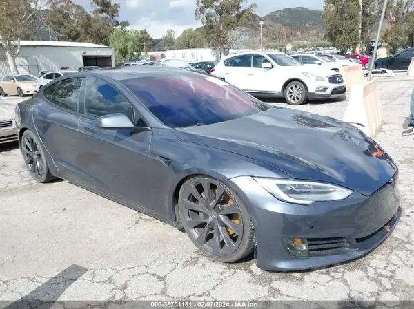 5YJSA1E24JF260507 2018 TESLA MODEL S - Image 1