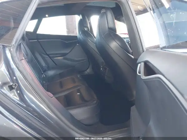 5YJSA1E24JF261849 2018 TESLA MODEL S - Image 8