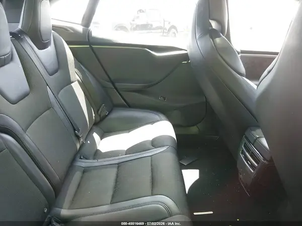 5YJSA1E24JF266680 2018 TESLA MODEL S - Image 8