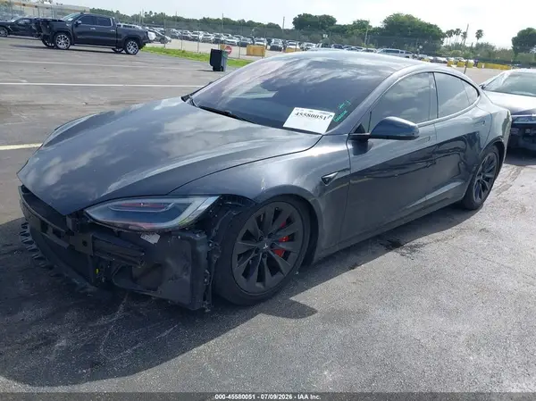 5YJSA1E24JF268283 2018 TESLA MODEL S - Image 2
