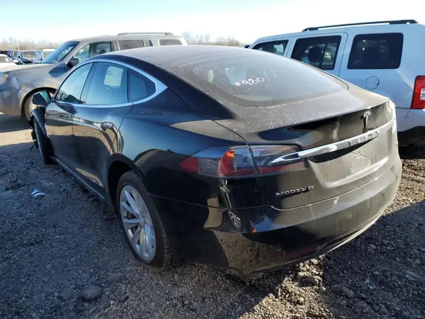 5YJSA1E24JF271068 2018 TESLA MODEL S - Image 2