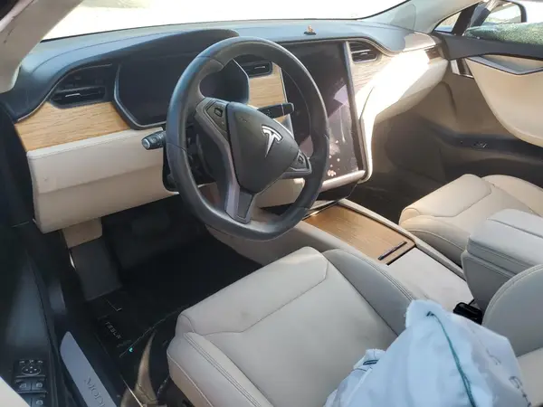 5YJSA1E24JF272673 2018 TESLA MODEL S - Image 8