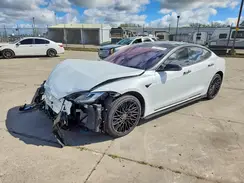 5YJSA1E24JF276156 2018 TESLA MODEL S