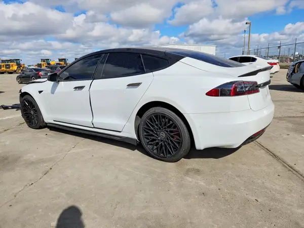 5YJSA1E24JF276156 2018 TESLA MODEL S - Image 2