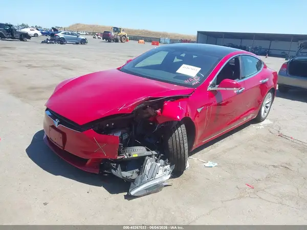 5YJSA1E24JF277386 2018 TESLA MODEL S - Image 2