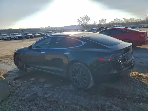 5YJSA1E24JF278490 2018 TESLA MODEL S - Image 2