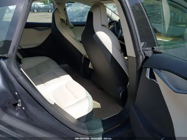 5YJSA1E24JF292518 2018 TESLA MODEL S - Image 8