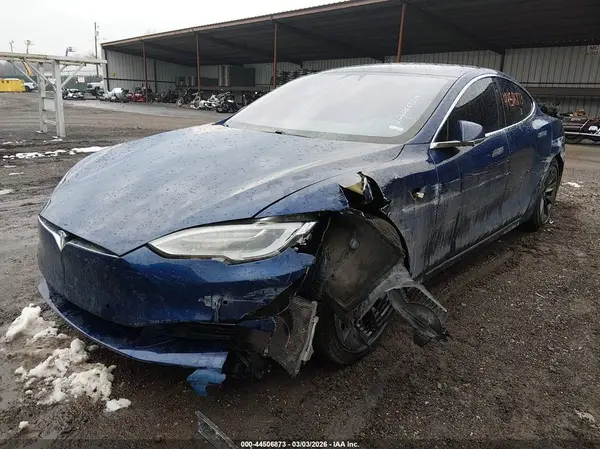5YJSA1E24JF296777 2018 TESLA MODEL S - Image 2