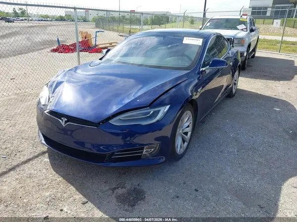 5YJSA1E24KF300442 2019 TESLA MODEL S - Image 2