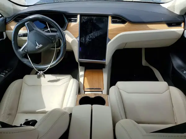 5YJSA1E24KF305589 2019 TESLA MODEL S - Image 8
