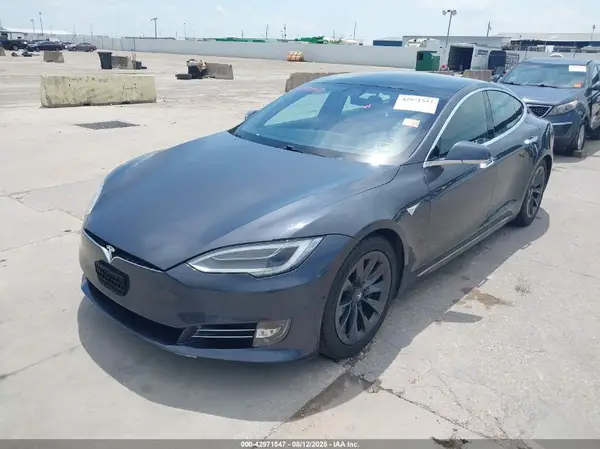 5YJSA1E24KF311683 2019 TESLA MODEL S - Image 2