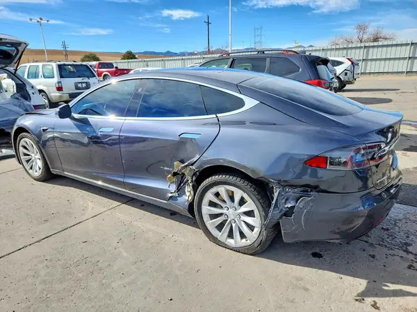 5YJSA1E24KF312137 2019 TESLA MODEL S - Image 2