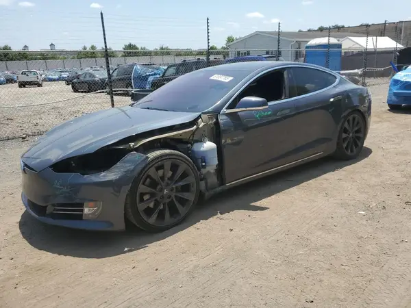 5YJSA1E24KF333988 2019 TESLA MODEL S - Image 1