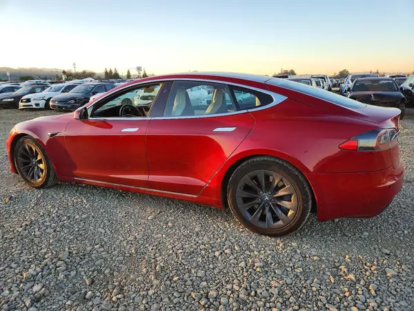 5YJSA1E24KF334011 2019 TESLA MODEL S - Image 2