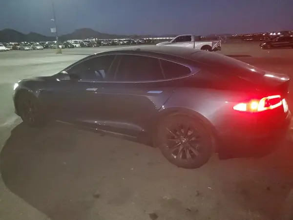 5YJSA1E24KF335031 2019 TESLA MODEL S - Image 2