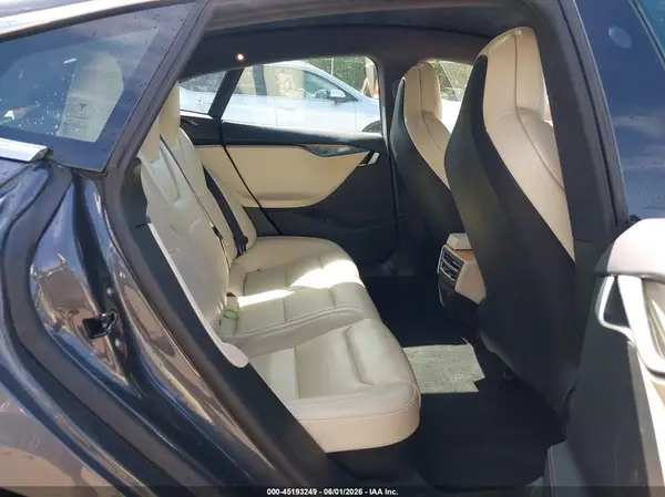 5YJSA1E24LF355068 2020 TESLA MODEL S - Image 8
