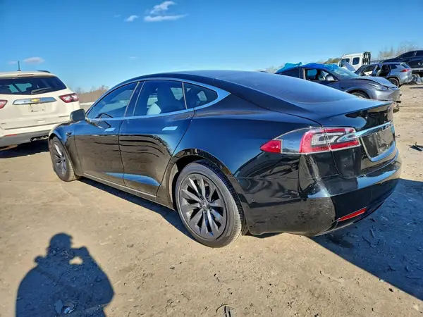 5YJSA1E24LF366880 2020 TESLA MODEL S - Image 2