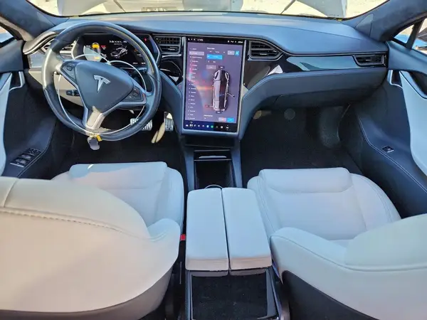 5YJSA1E24LF366880 2020 TESLA MODEL S - Image 8