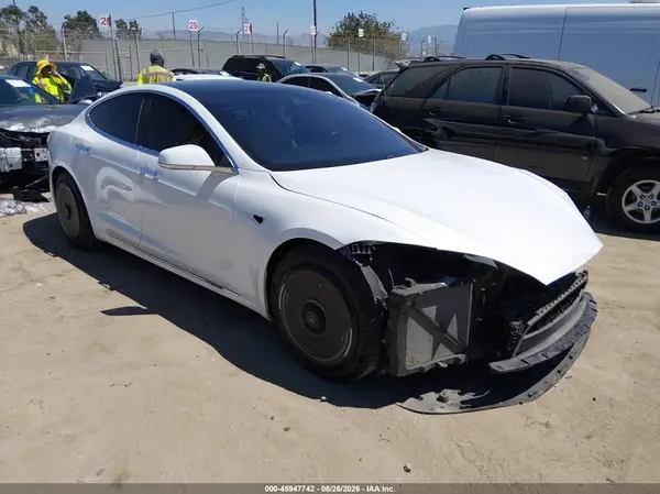 5YJSA1E24LF402034 2020 TESLA MODEL S - Image 1